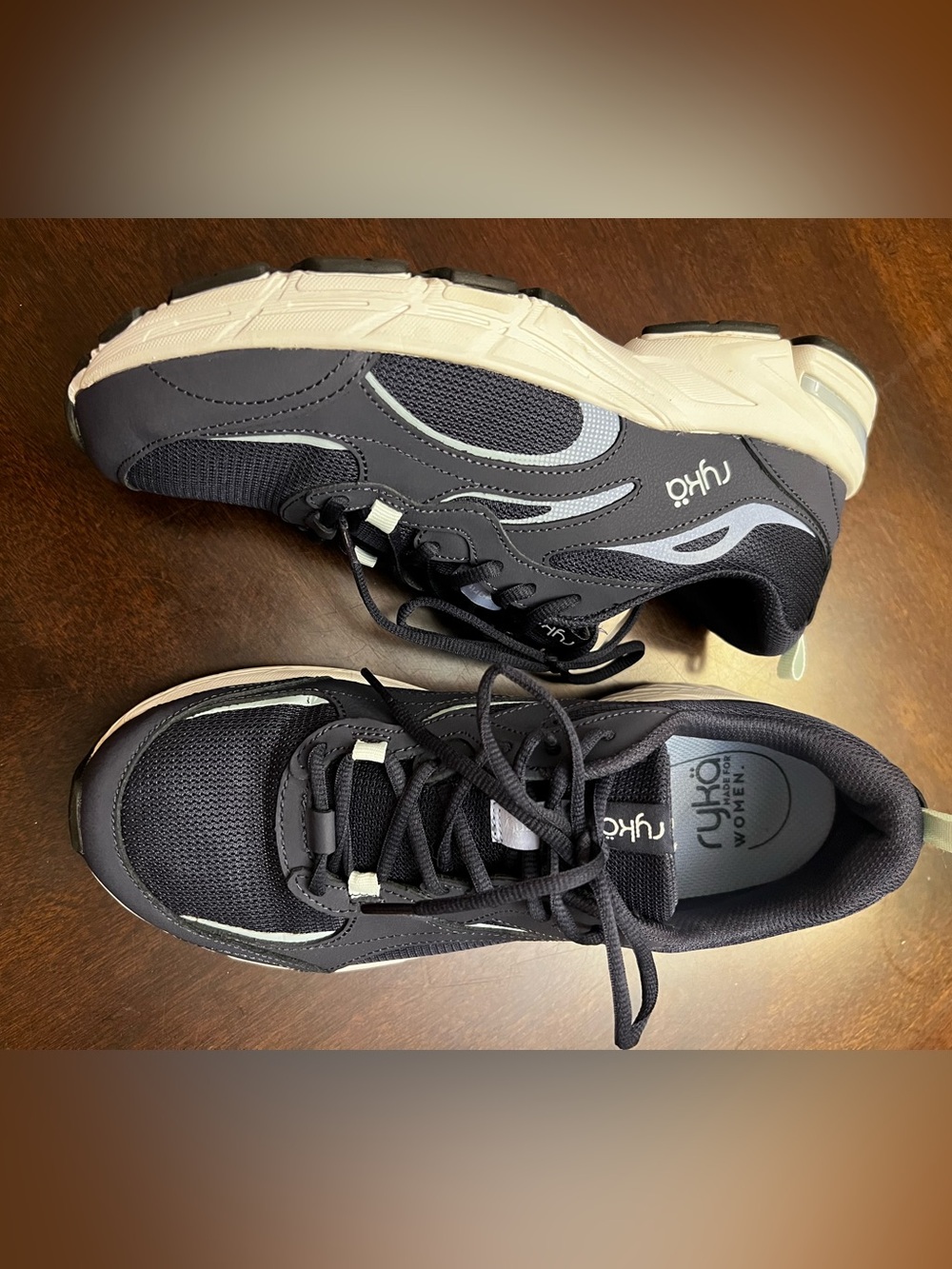 Brand New Women’s Ryka Sneakers. Size 10